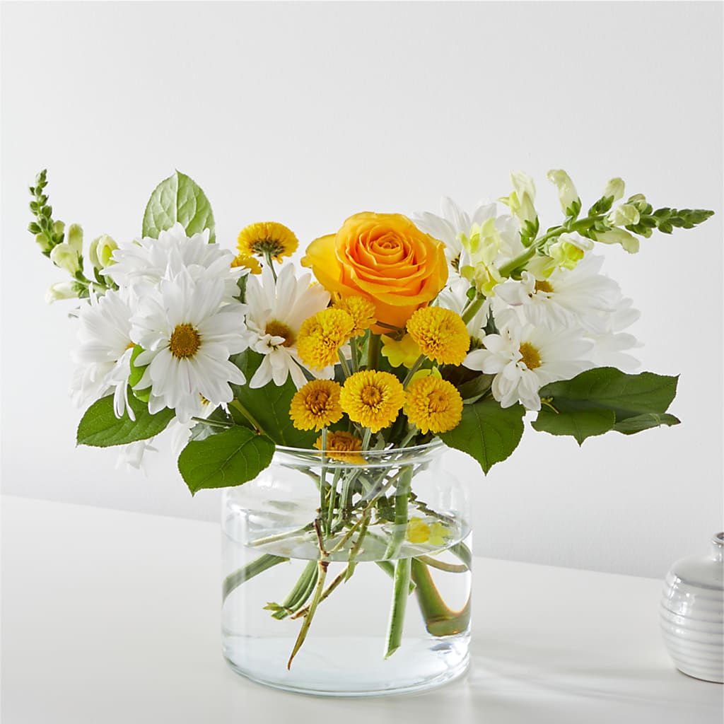 Sun Salutation Bouquet – East End Flowers And Gifts Inc, Hensley AR