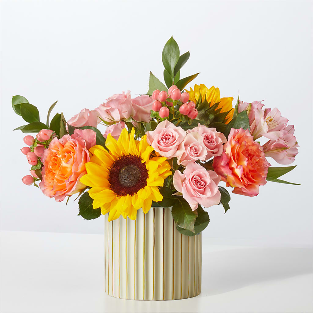 Sun's Out Bouquet – East End Flowers And Gifts Inc, Hensley AR
