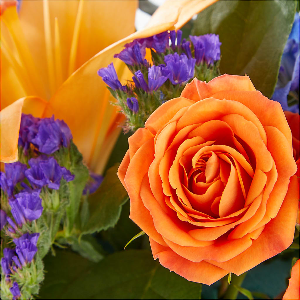 Radiant Citrus Box Bouquet – East End Flowers And Gifts Inc, Hensley AR