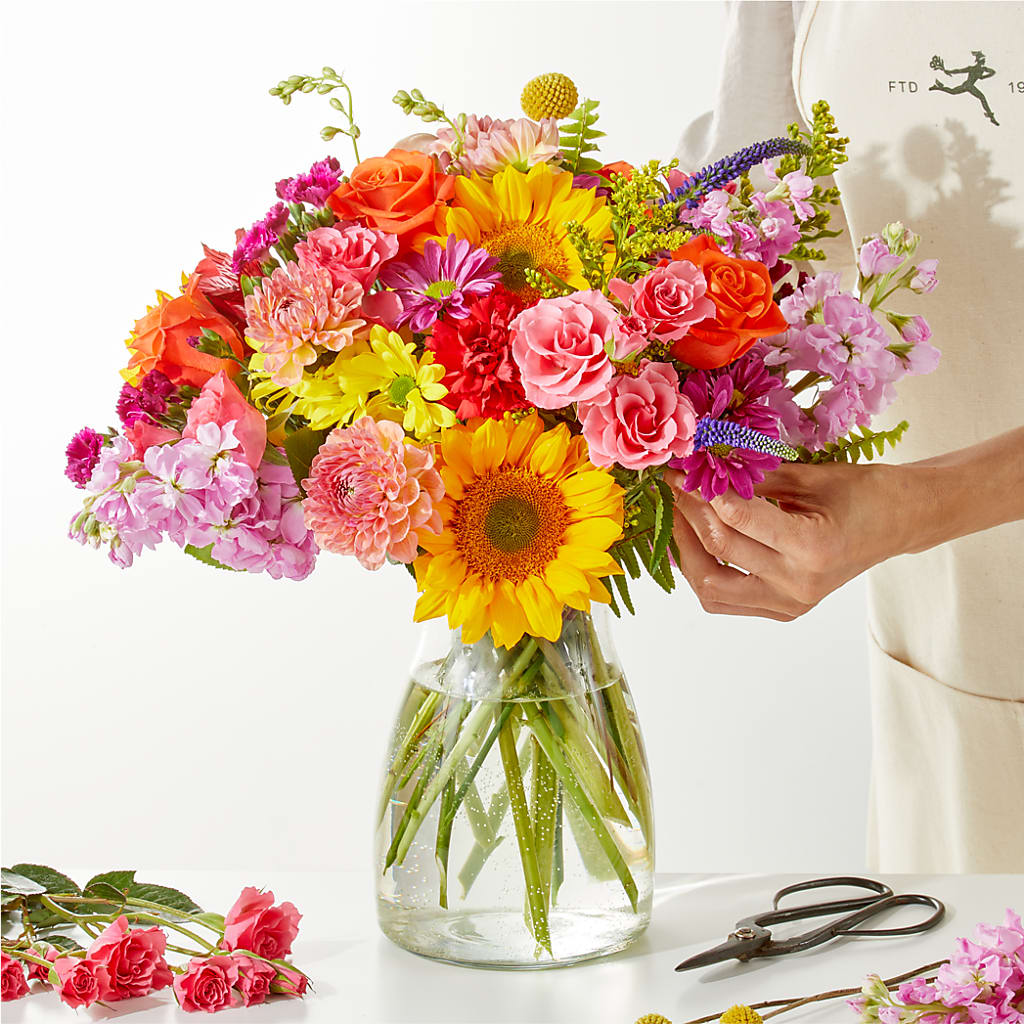 Cue the Confetti - A Florist Original – East End Flowers And Gifts Inc, Hensley AR