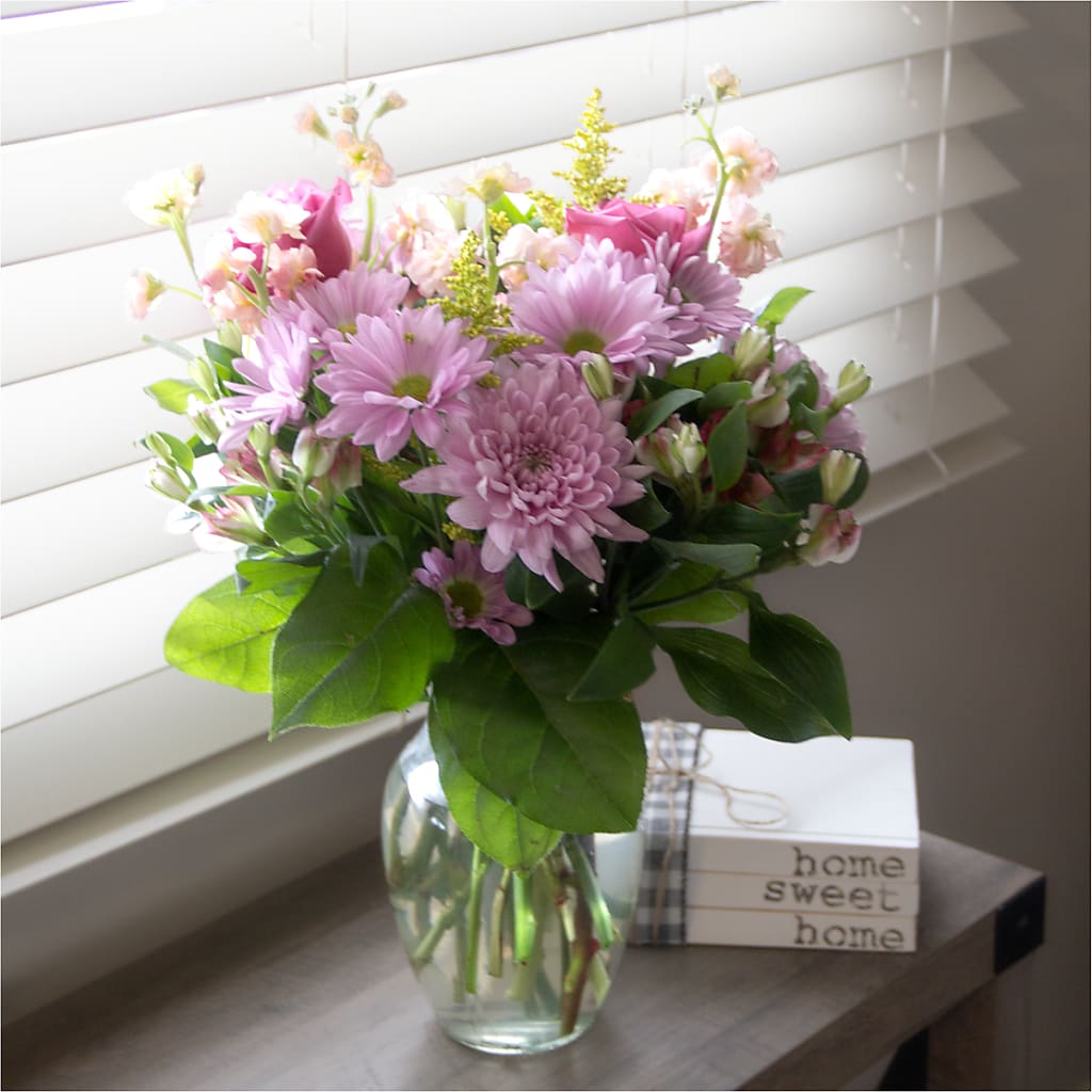 Pastel Tradition - A Florist Original – East End Flowers And Gifts Inc, Hensley AR