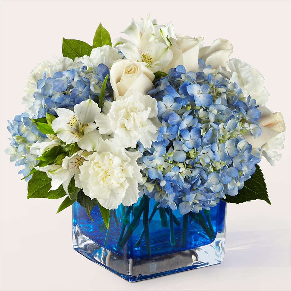 Soothing Waters Bouquet – East End Flowers And Gifts Inc, Hensley AR