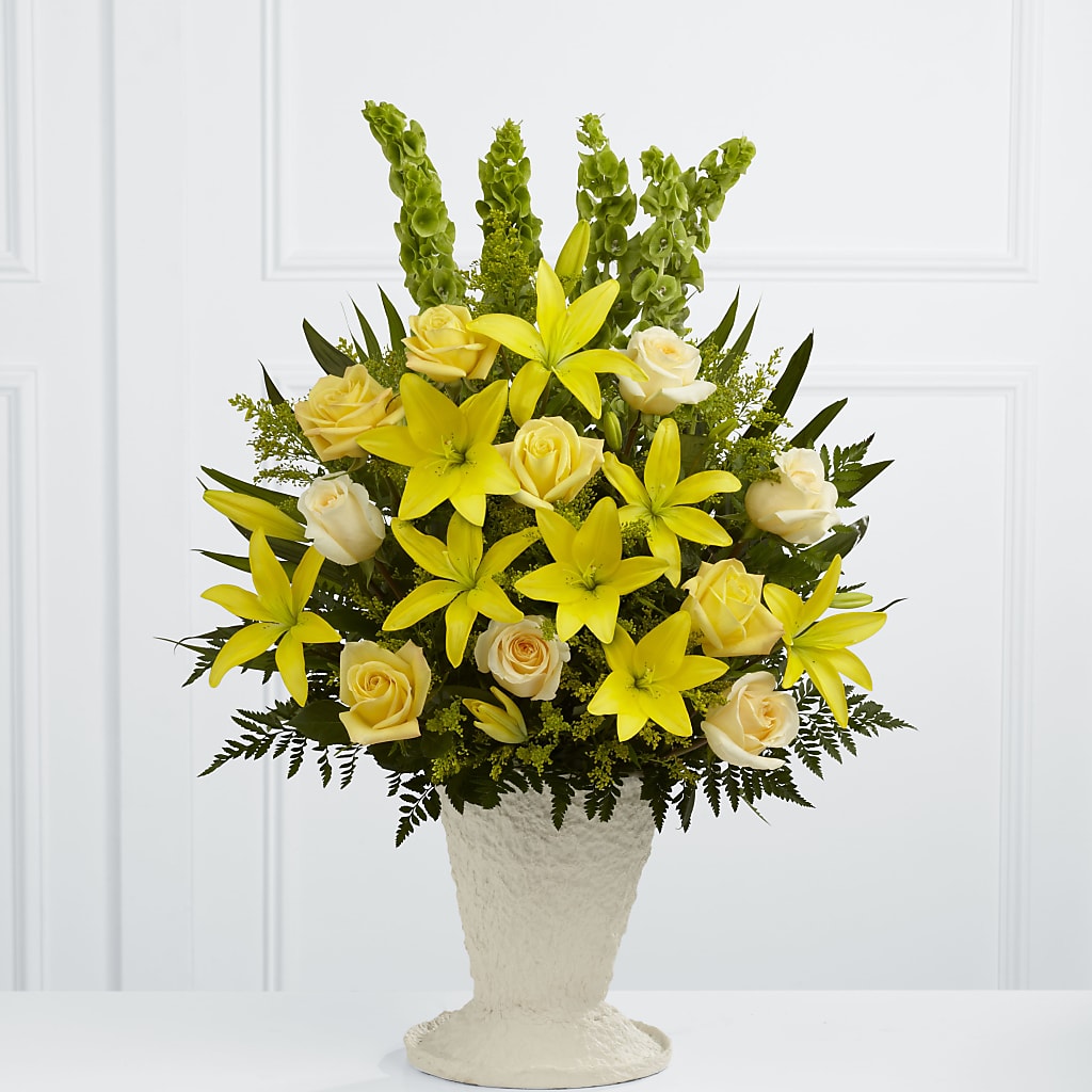 Golden Memories Arrangement – East End Flowers And Gifts Inc, Hensley AR