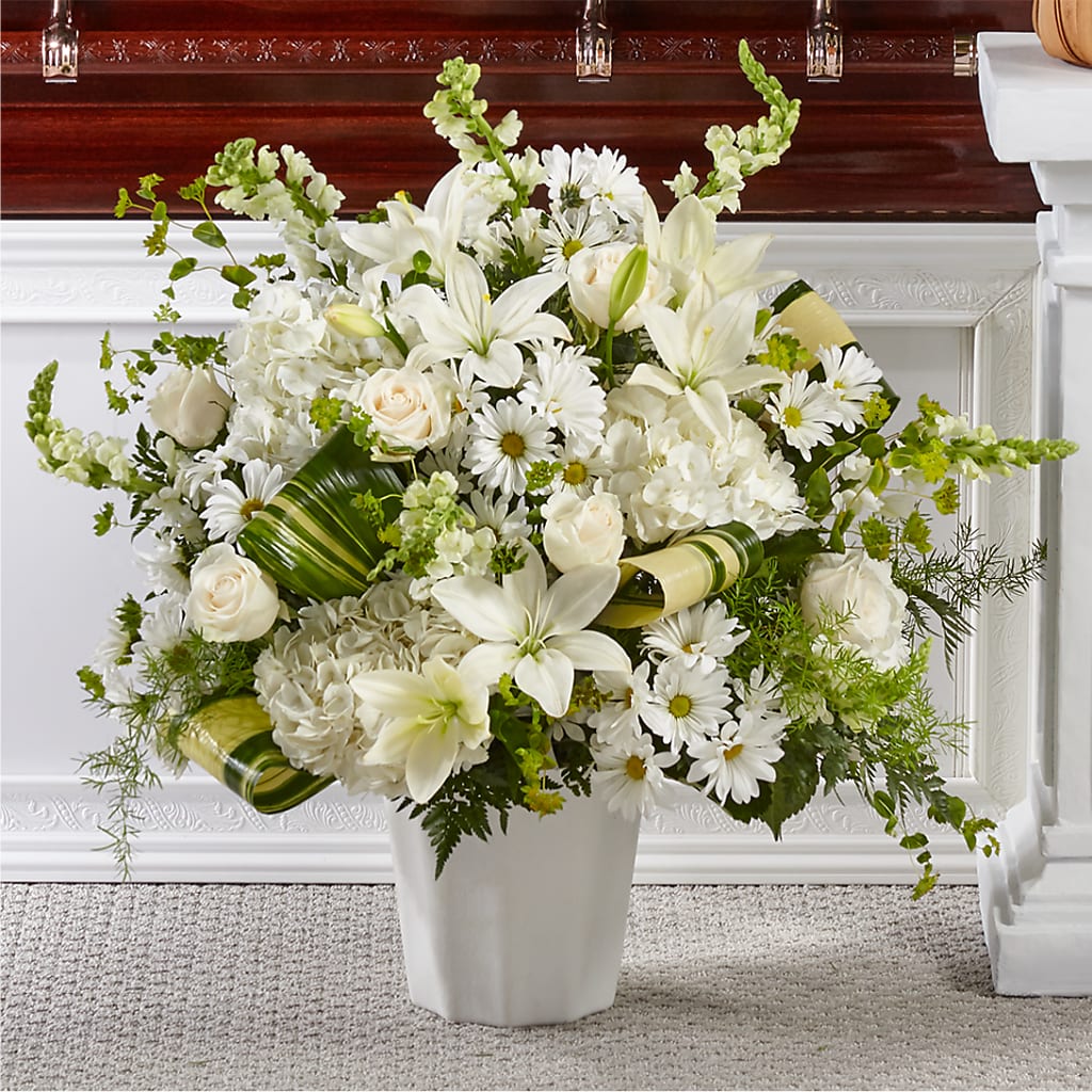 Thoughts of Tranquility Floor Basket – East End Flowers And Gifts Inc, Hensley AR