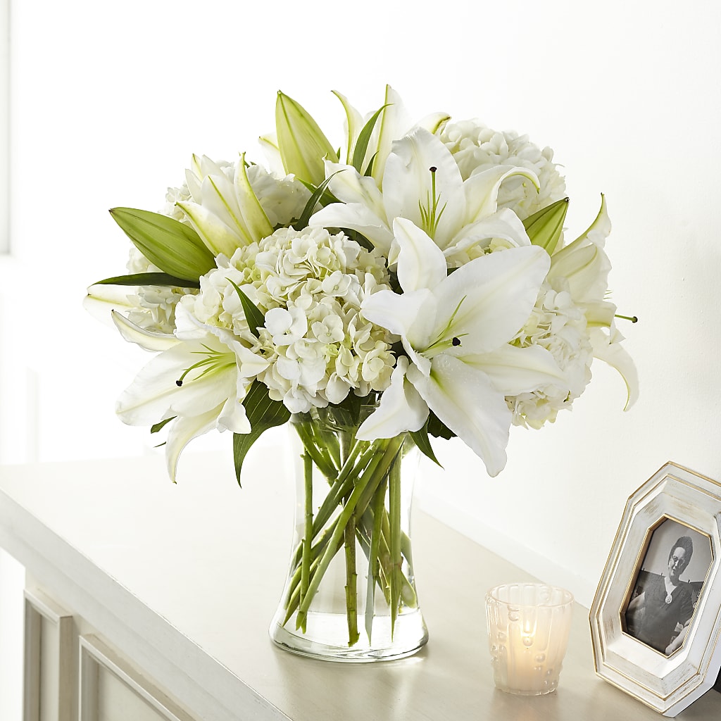 Compassionate Lily Bouquet – East End Flowers And Gifts Inc, Hensley AR