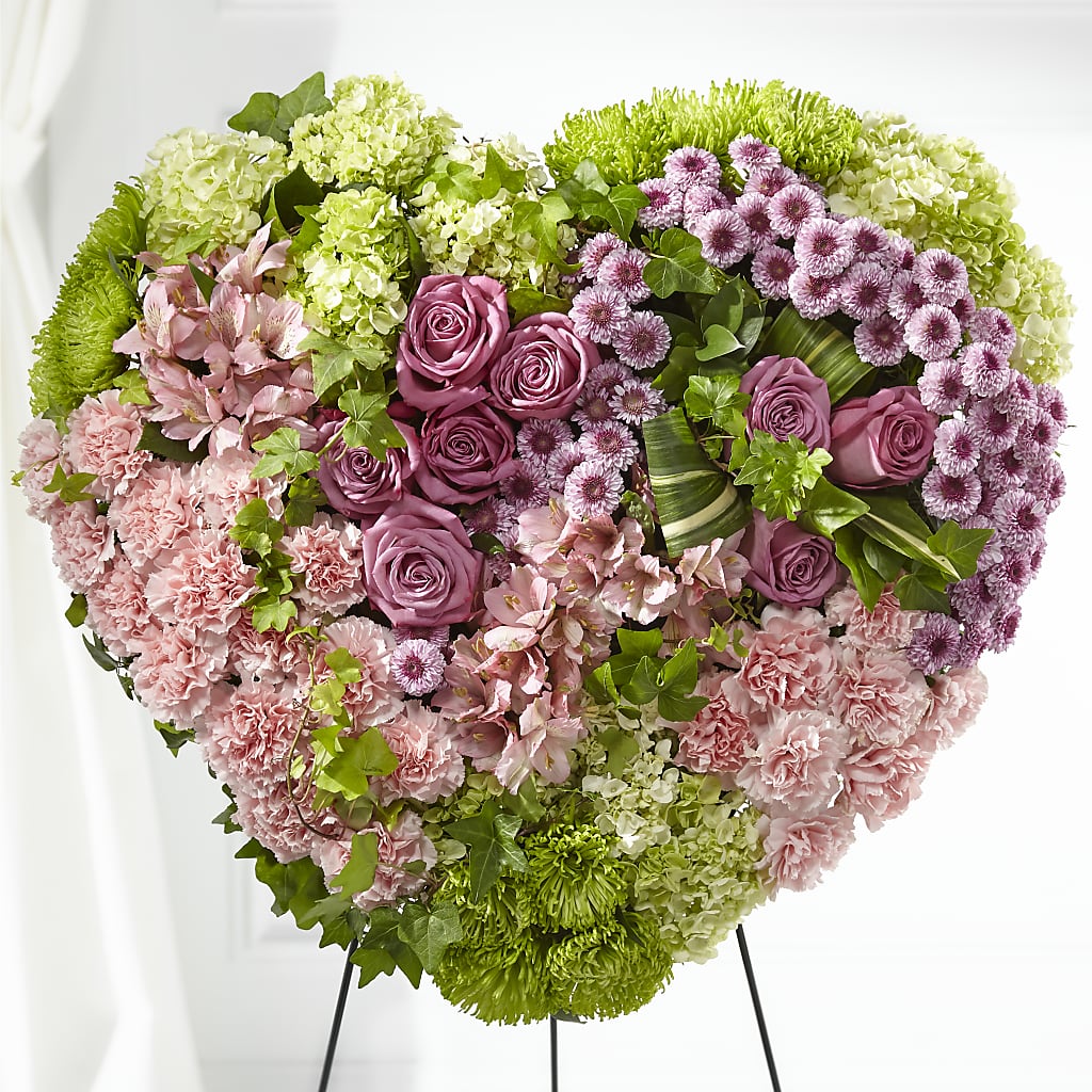 Heartwarming Standing Heart – East End Flowers And Gifts Inc, Hensley AR