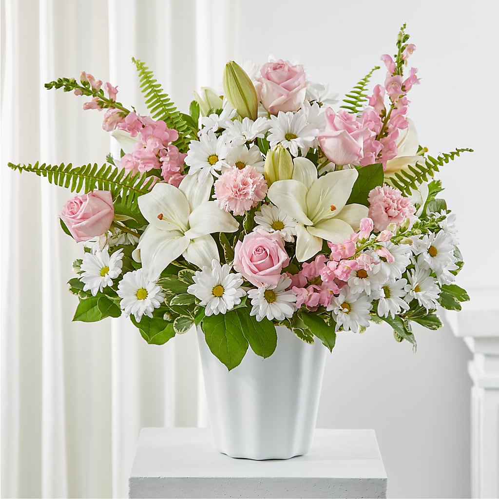 Soft Touch Tabletop Basket – East End Flowers And Gifts Inc, Hensley AR