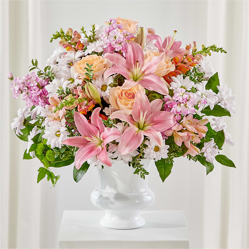 Heartfelt Gesture Urn Arrangement – East End Flowers And Gifts Inc, Hensley AR