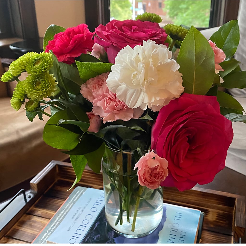 Sweet & Pretty Bouquet –  East End Flowers And Gifts Inc, Hensley AR