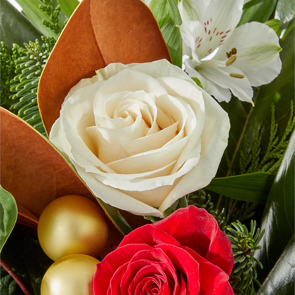 Joy & Jolly Bouquet –  East End Flowers And Gifts Inc, Hensley AR