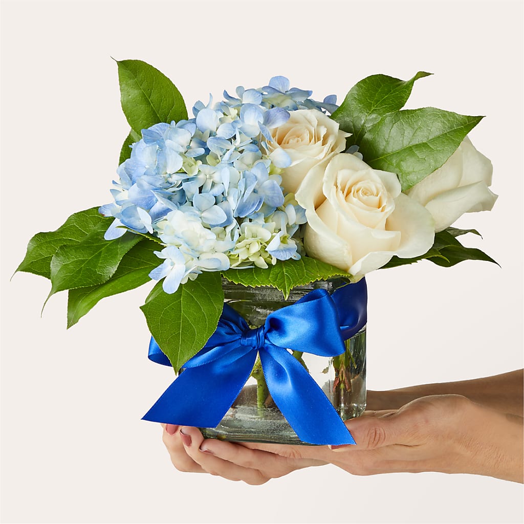 Sky Blue Delight Bouquet –  East End Flowers And Gifts Inc, Hensley AR
