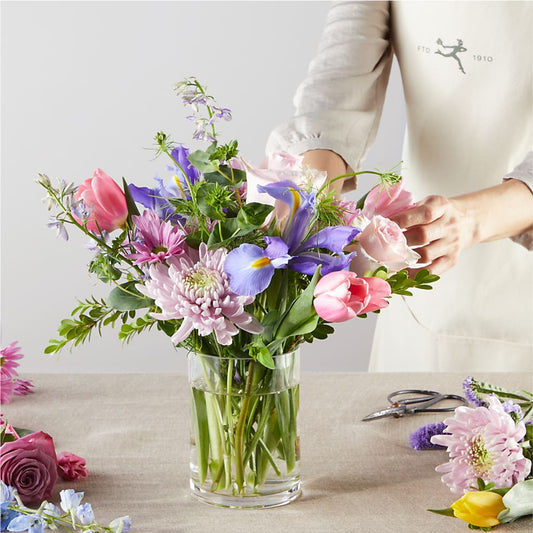 Pastel Tradition - A Florist Original –  East End Flowers And Gifts Inc, Hensley AR