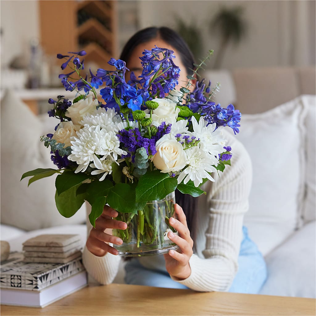 Cerulean Waves Bouquet –  East End Flowers And Gifts Inc, Hensley AR