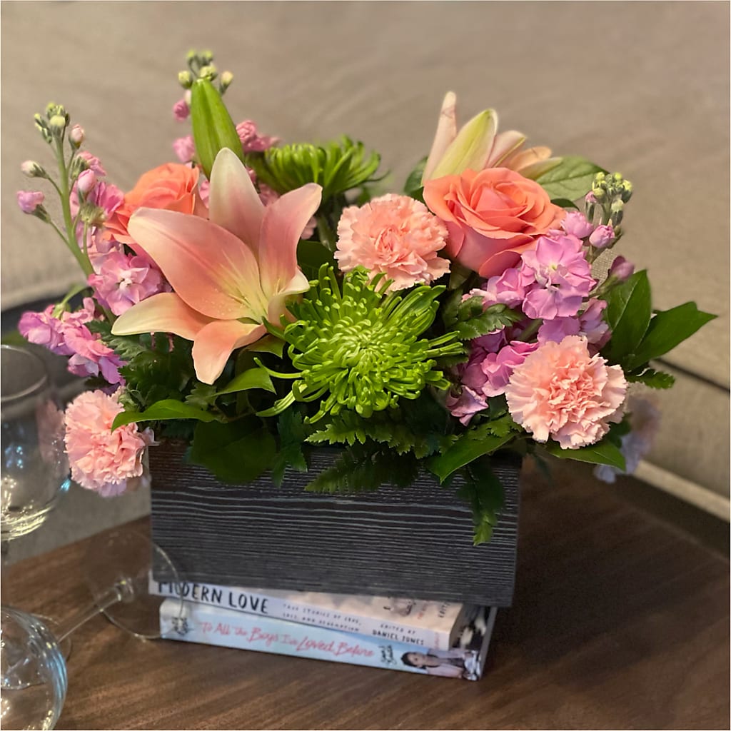 Beautiful Spirit Basket –  East End Flowers And Gifts Inc, Hensley AR