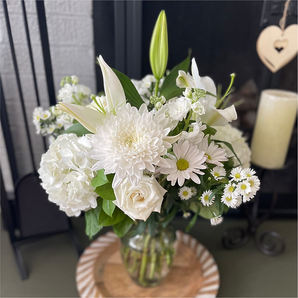 Classic Ivory – A Florist Original –  East End Flowers And Gifts Inc, Hensley AR