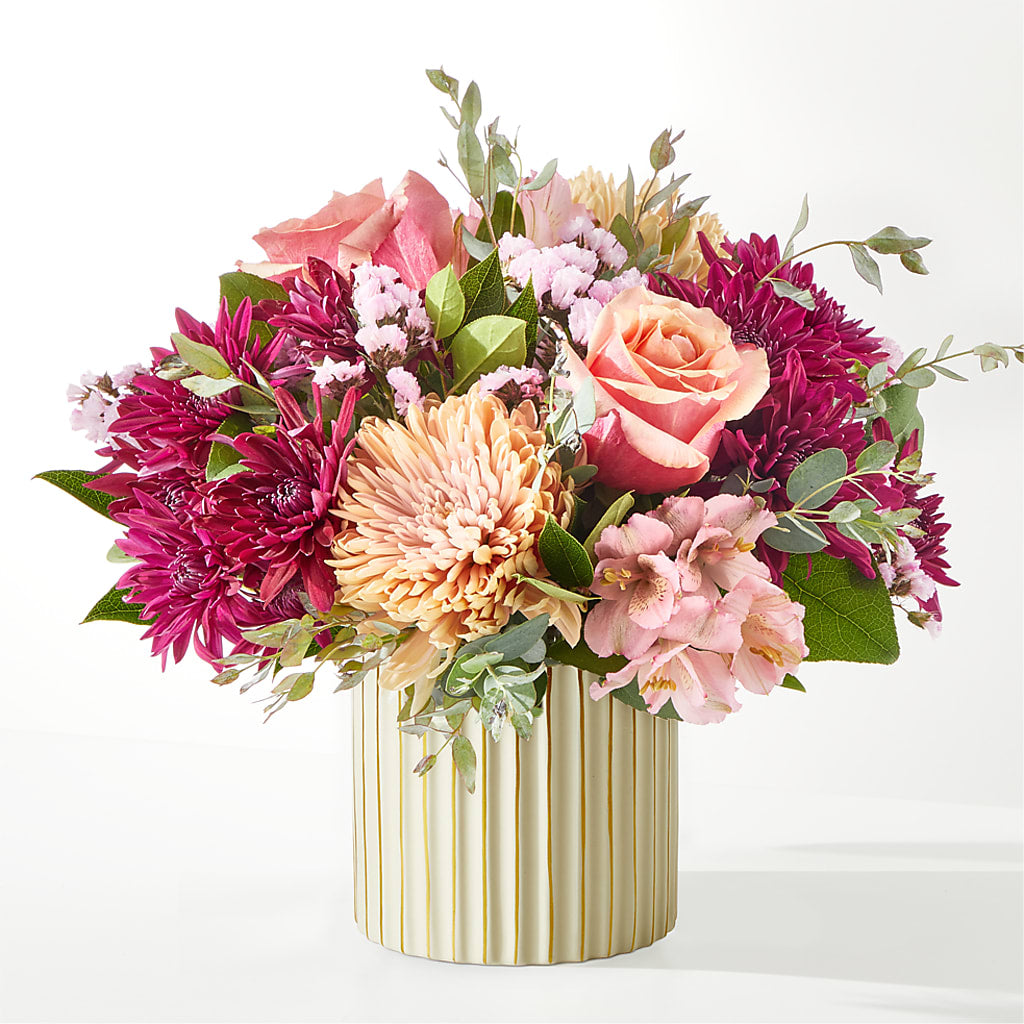 Berry Cobbler Bouquet with Ivory Vase –  East End Flowers And Gifts Inc, Hensley AR