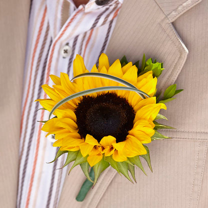 Free Spirit Boutonniere –  East End Flowers And Gifts Inc, Hensley AR
