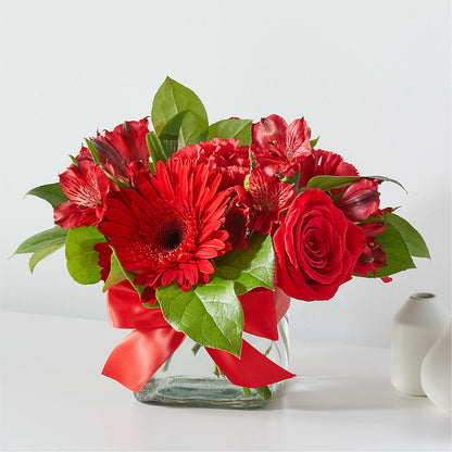 Red Hot Bouquet –  East End Flowers And Gifts Inc, Hensley AR