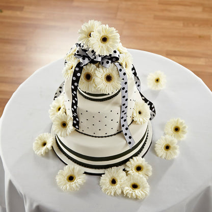 Simple Sophistication Cake Décor –  East End Flowers And Gifts Inc, Hensley AR